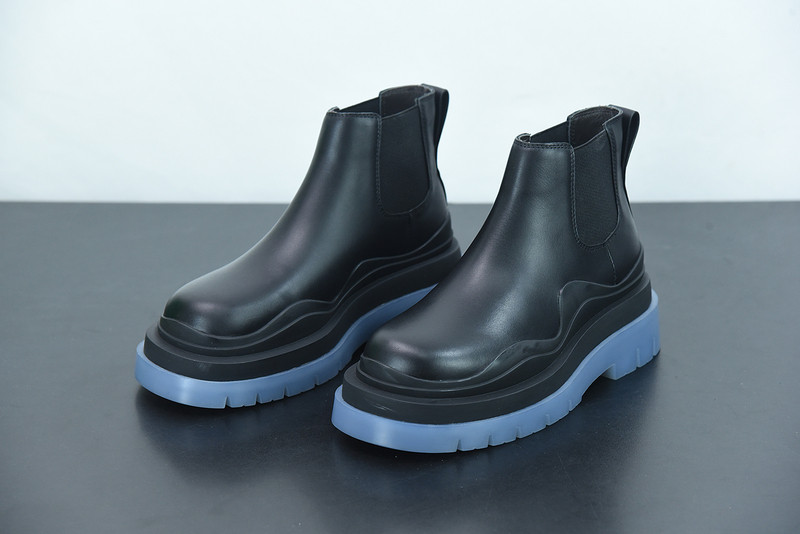 Bo*te*ga ve*ne*ta sneaker