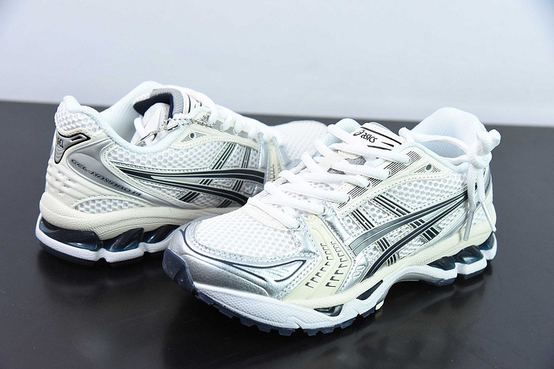 As*ic*s gel kayano 14 