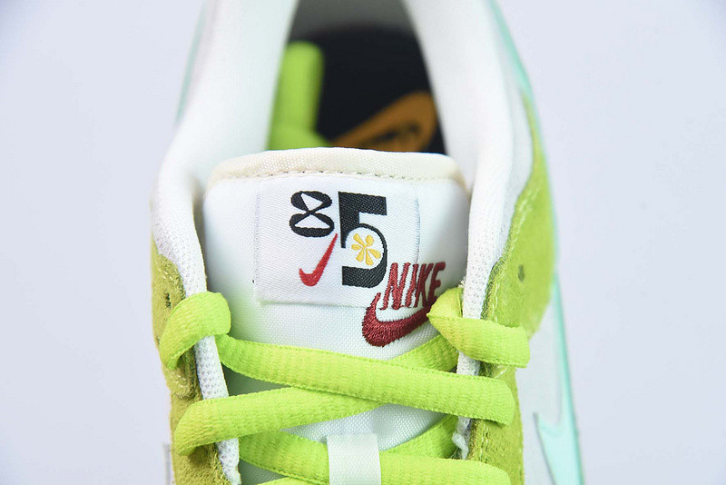 nike dunk low se 85 do9457-122